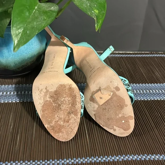 5) Manolo Blahnik - Size 35.5- Leather Printed Sandals - Picture 4 of 4